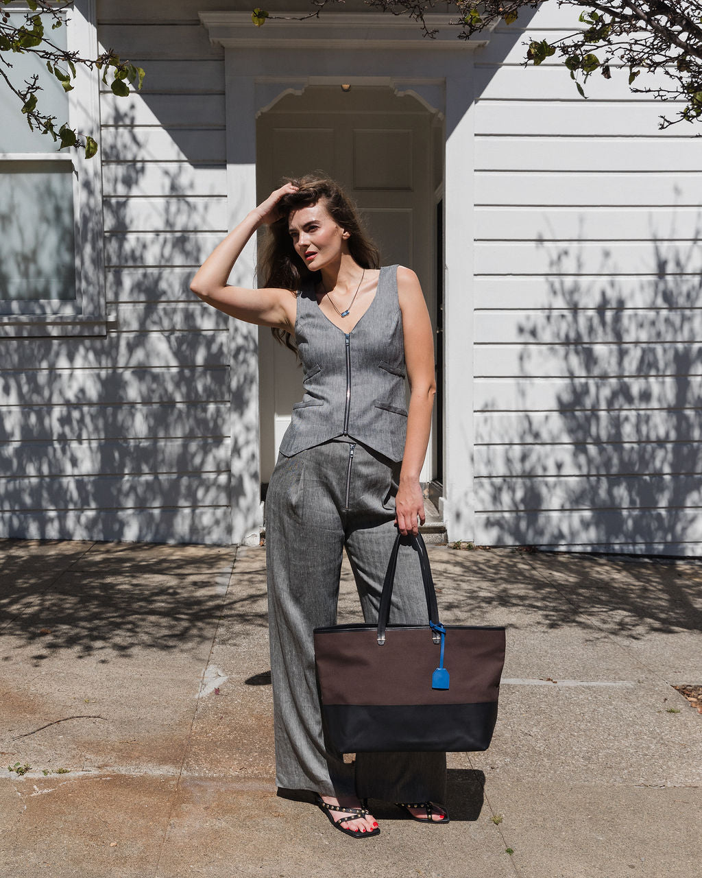 Smythe Exposed Zip Waistcoat in Granite