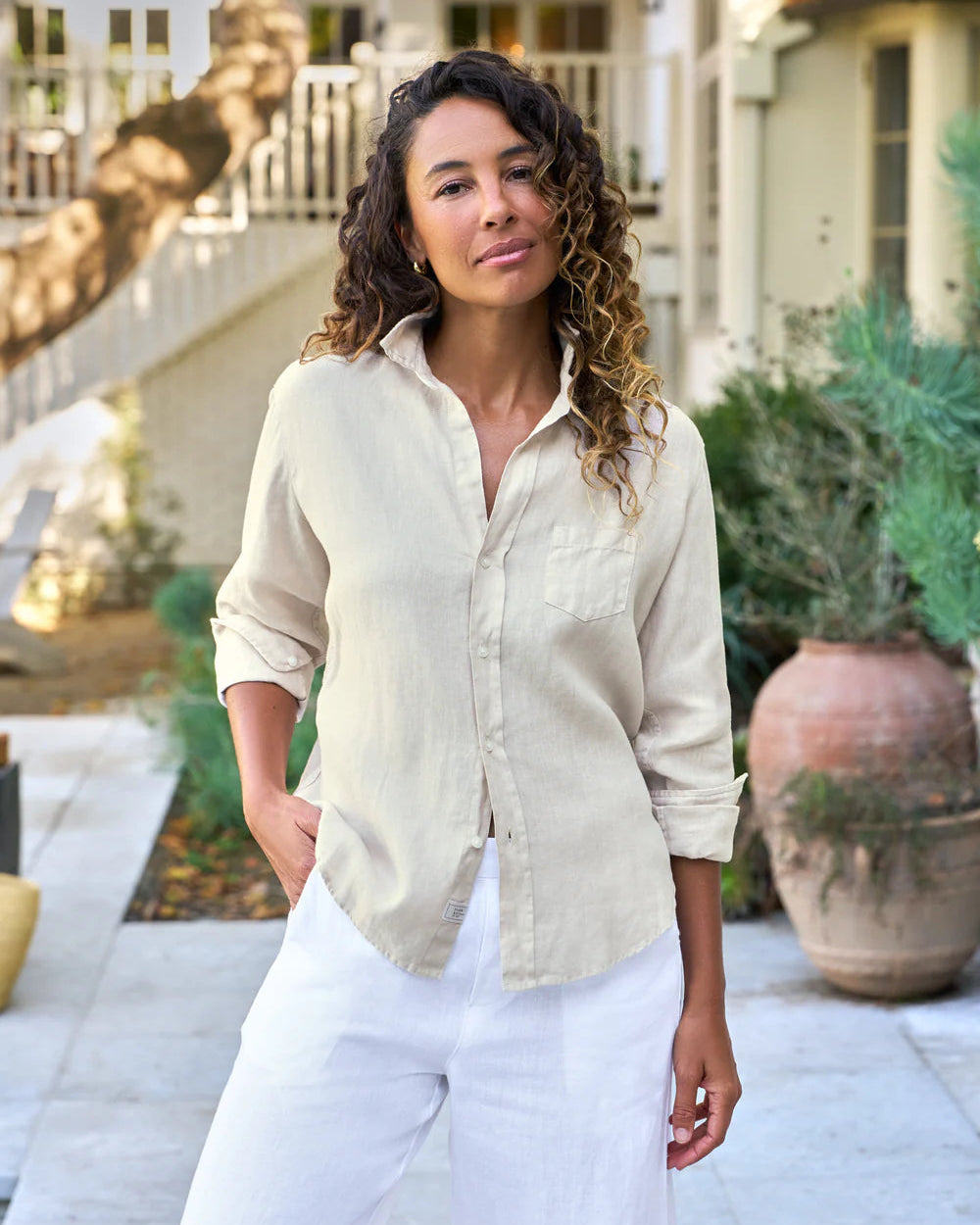 Frank & Eileen Relaxed Button-Up Shirt In Sand