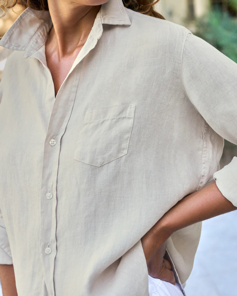 Frank & Eileen Relaxed Button-Up Shirt In Sand