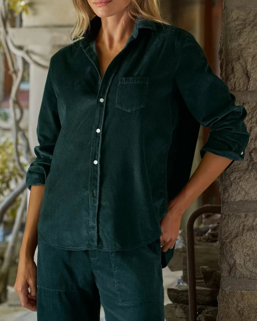 Frank & Eileen Tailored Button Up Shirt in Peacock