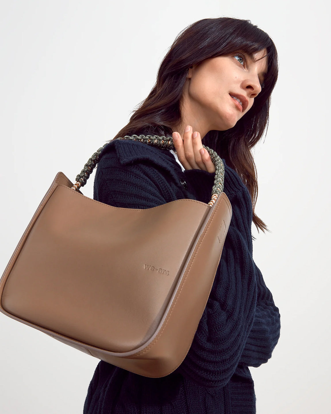 WE-AR4 The Twist Bag in Caffe