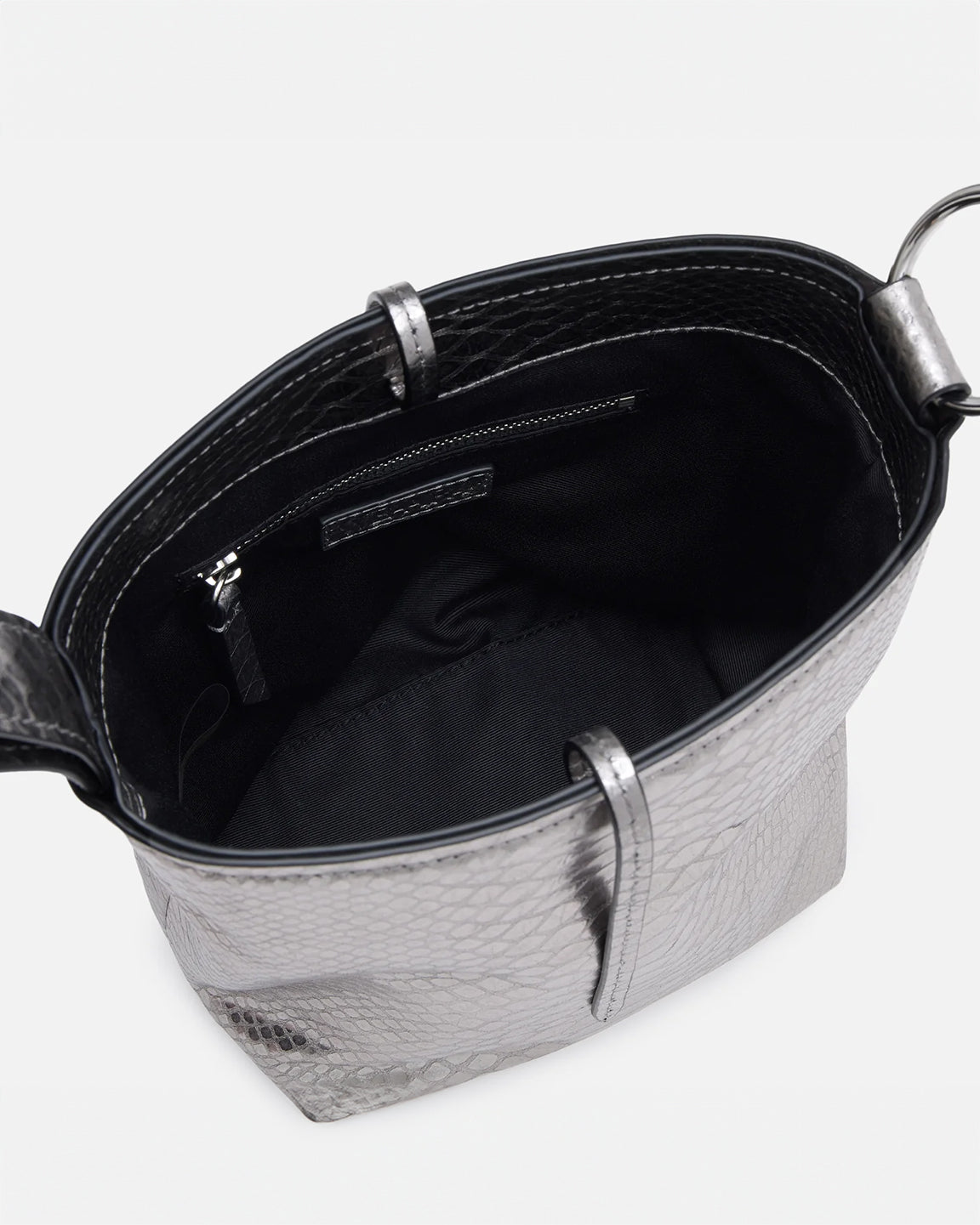 WE-AR4 The Afterparty Bag in Silver Metallic