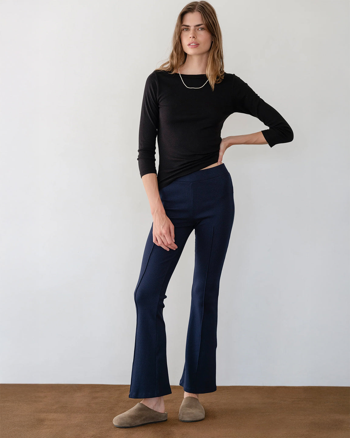 Donni. The Rib Kick Flare in Navy
