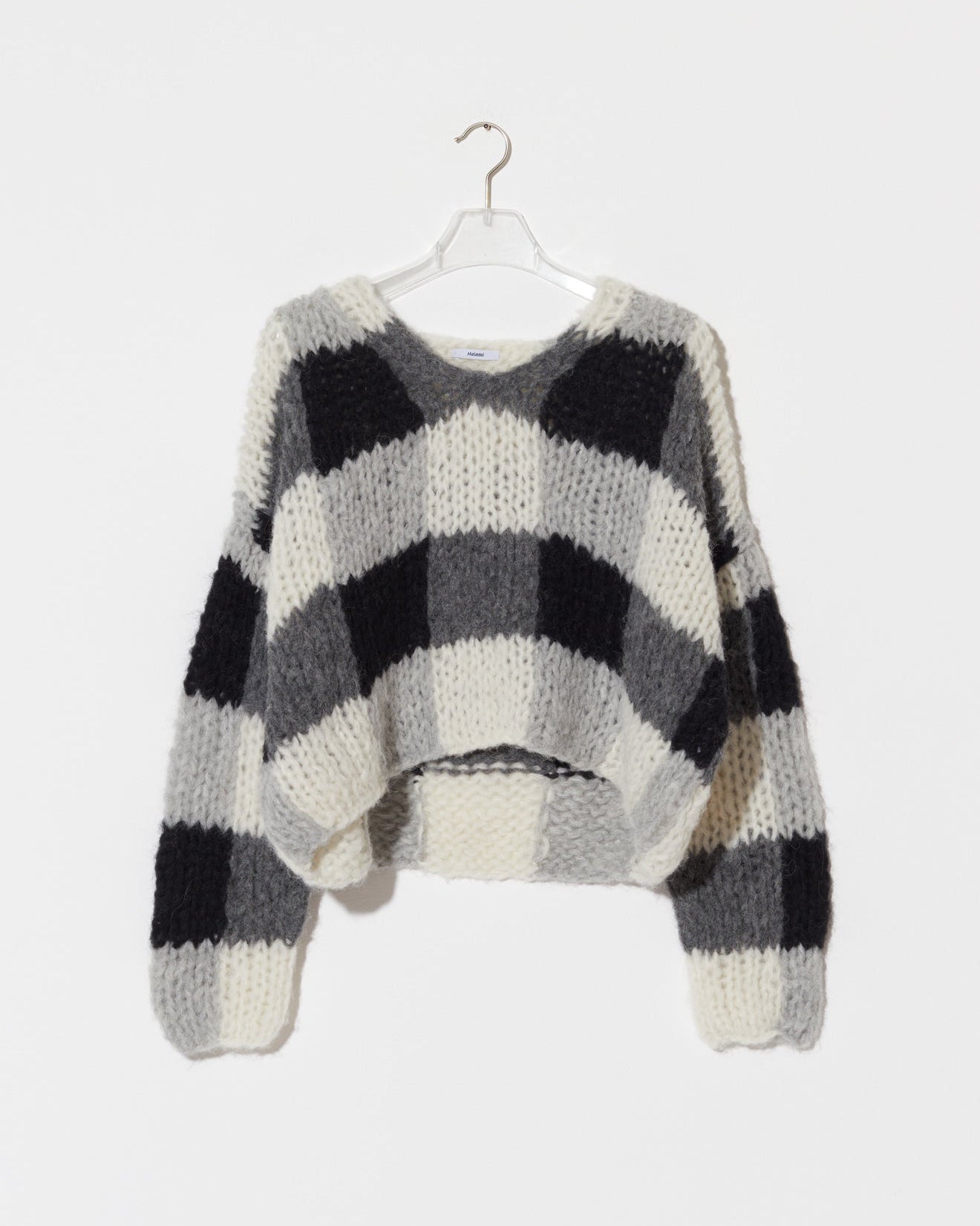 FLEECY ALPACA CHECKERED V-NECK PULLOVER