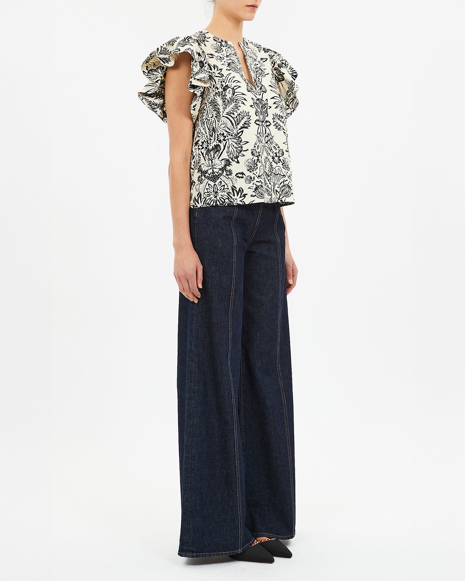 Ulla Johnson Severine Flutter Sleeve Top in Ivory Flora