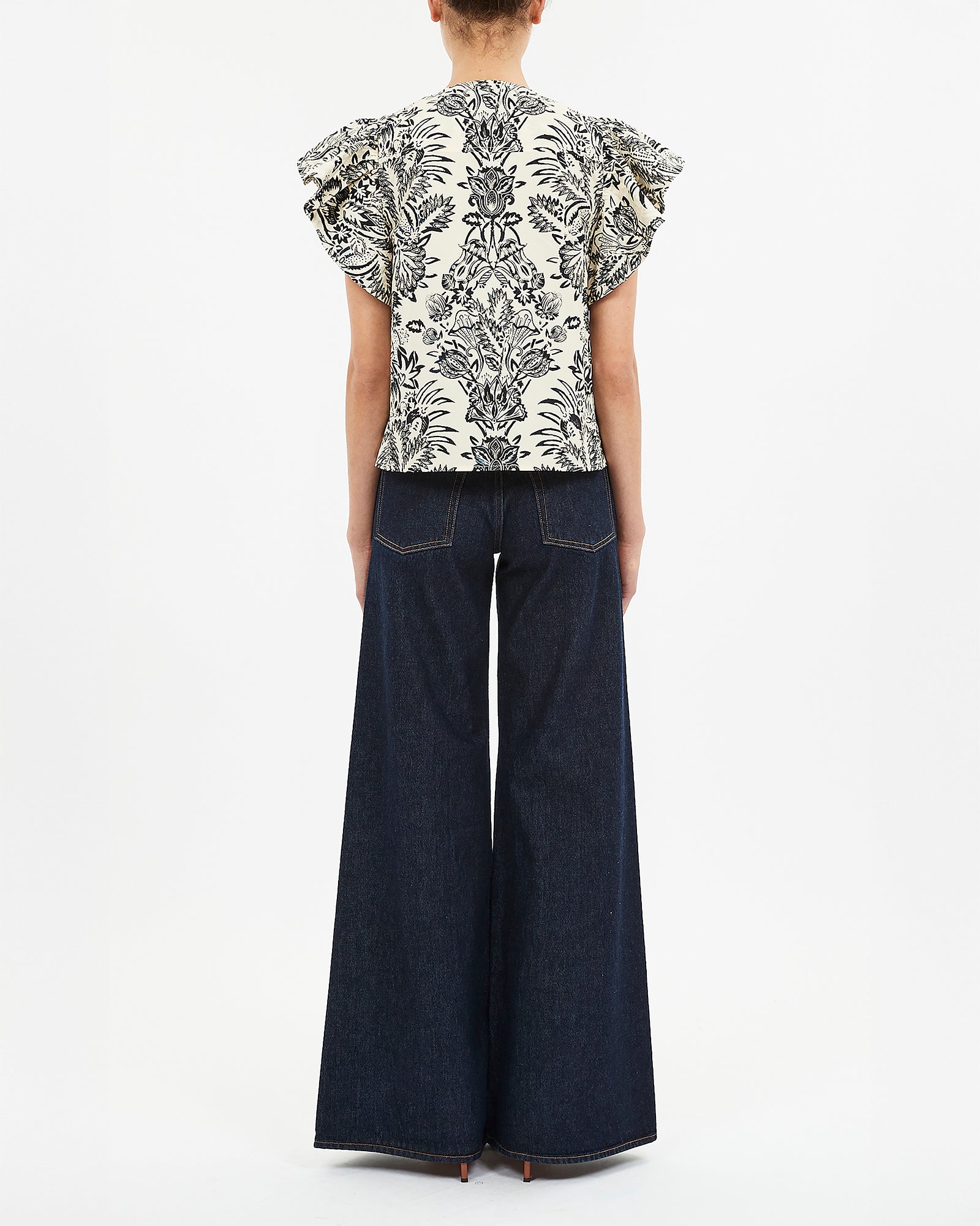 Ulla Johnson Severine Flutter Sleeve Top in Ivory Flora