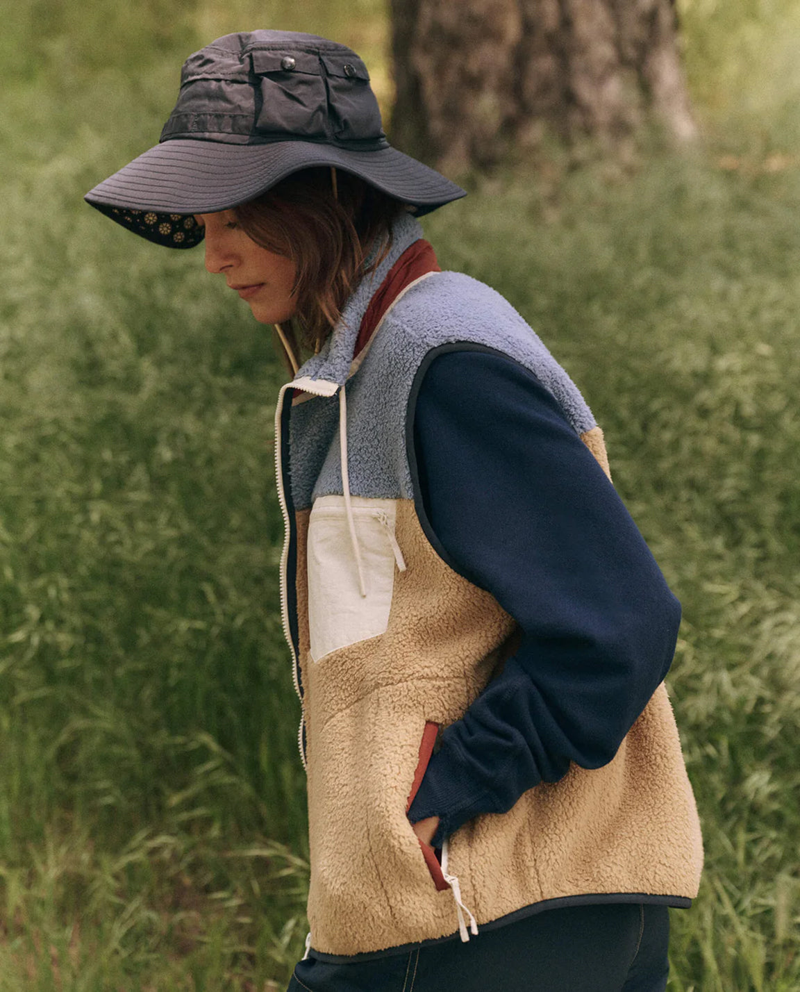 The Great. The Plush Colorblock Terrain Vest in Creek Colorblock