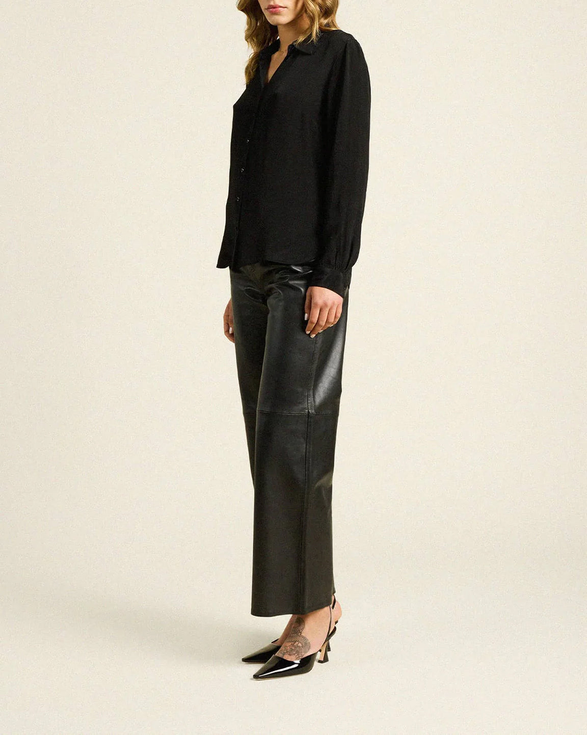 Trovata Jacquelin Shirt in Black