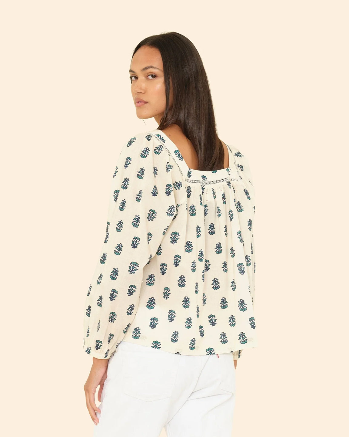 Xirena Mira Top in Clover Stamp