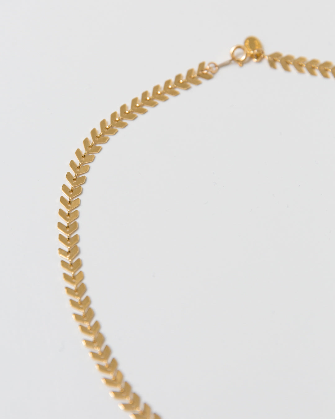 Jennifer Tuton Chevron Chain Necklace in Gold