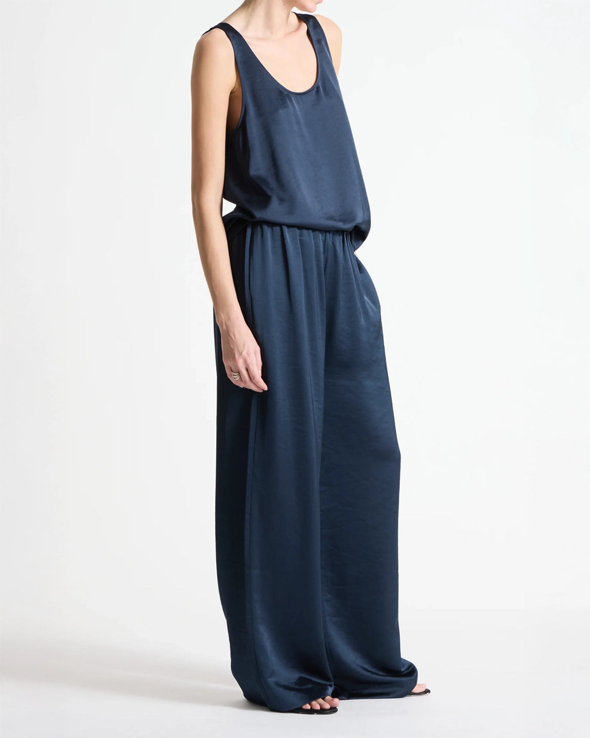 Saint Art Paige Pull-On Pant in Navy