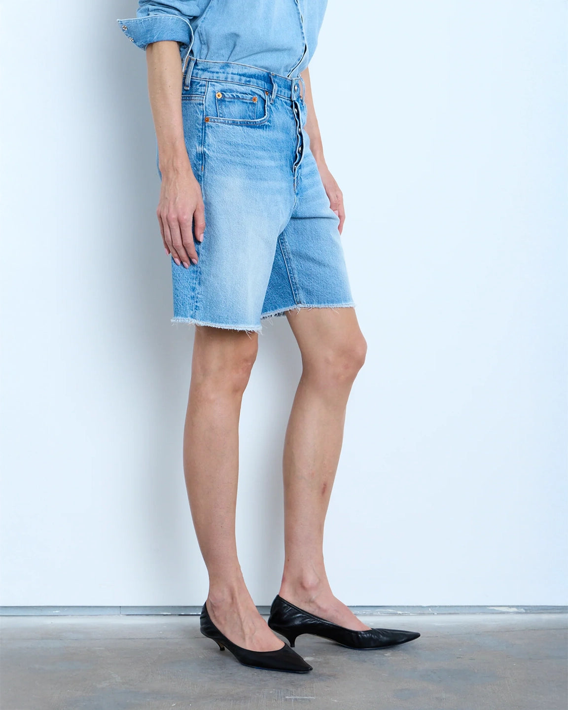 Betro Simone Brooke Boyfriend Short In Euclid Wash