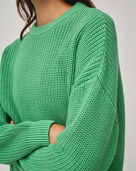 White and Warren Organic Cotton Ribbed Crewneck in Lawn Green