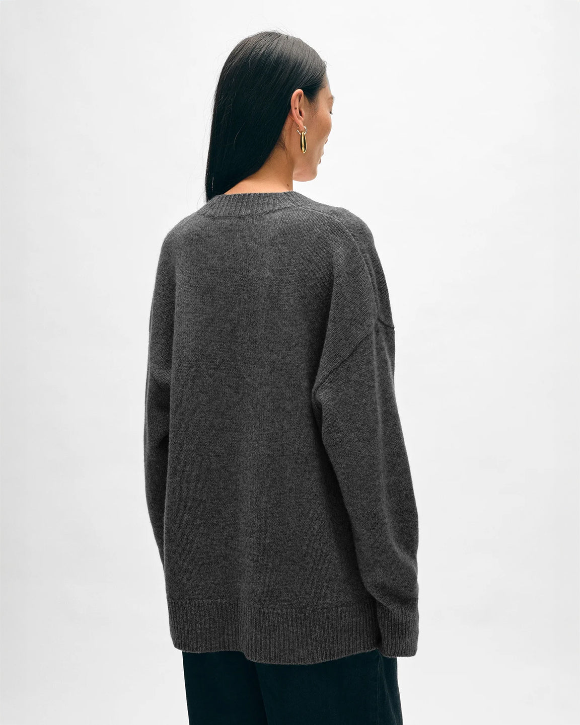 White and Warren Cashmere Luxe Pocket Cardigan in Graphite Heather