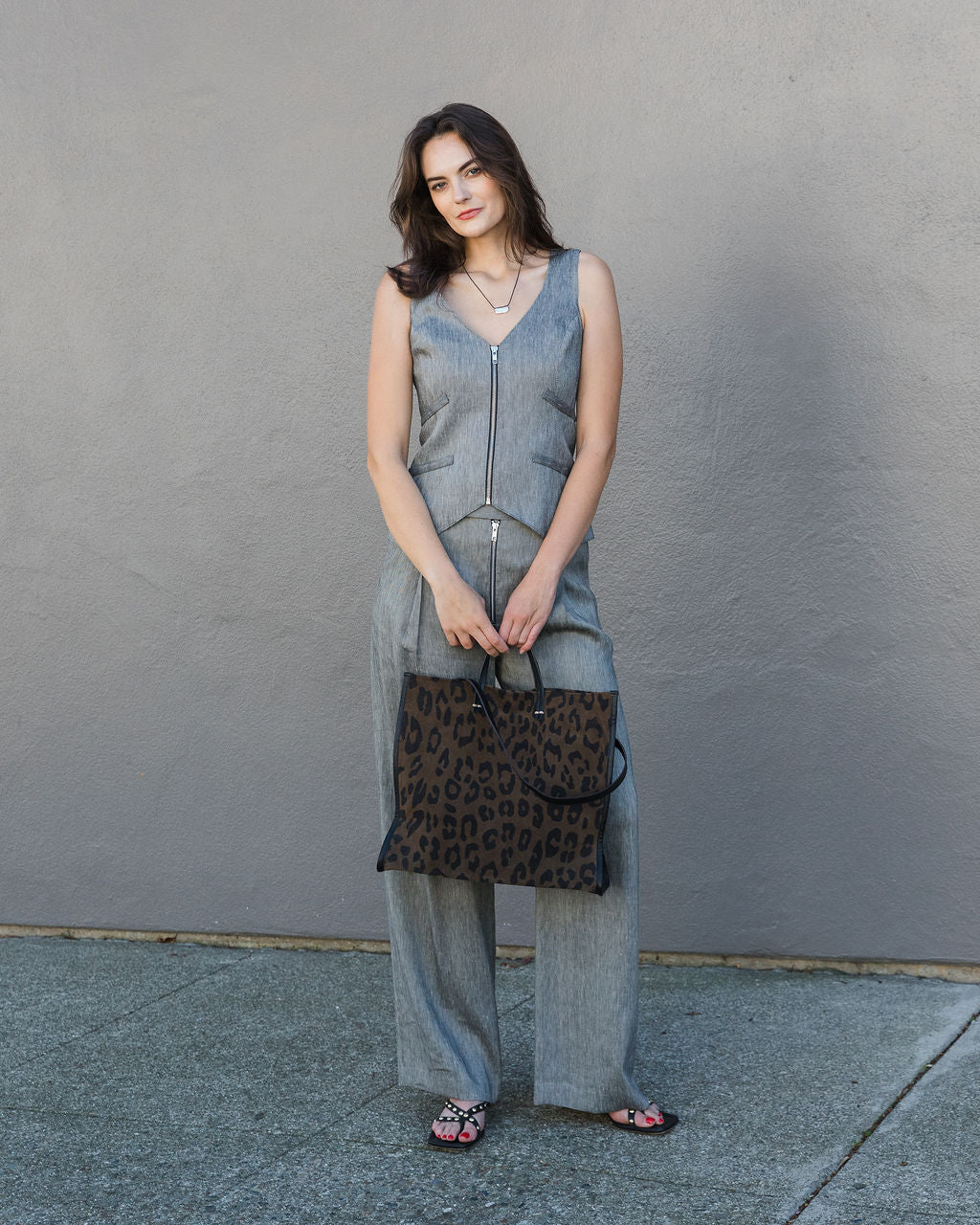 Smythe Exposed Zip Waistcoat in Granite