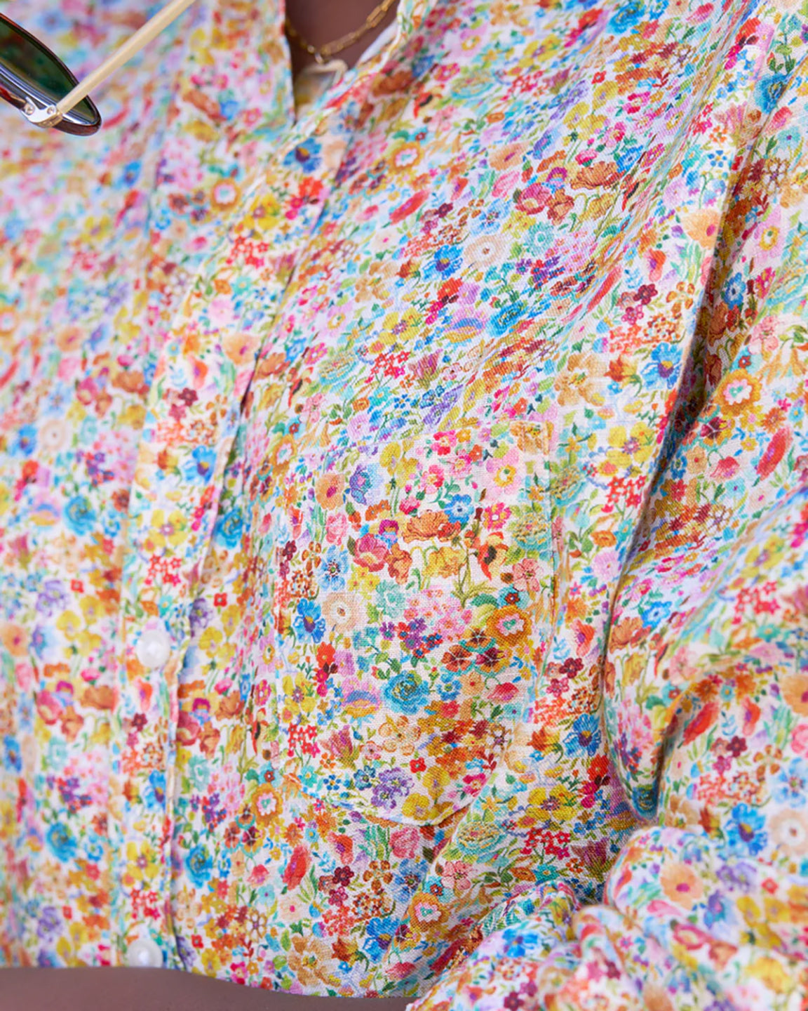 Frank and Eileen The Eileen Relaxed Button Up in Tiny Floral Linen