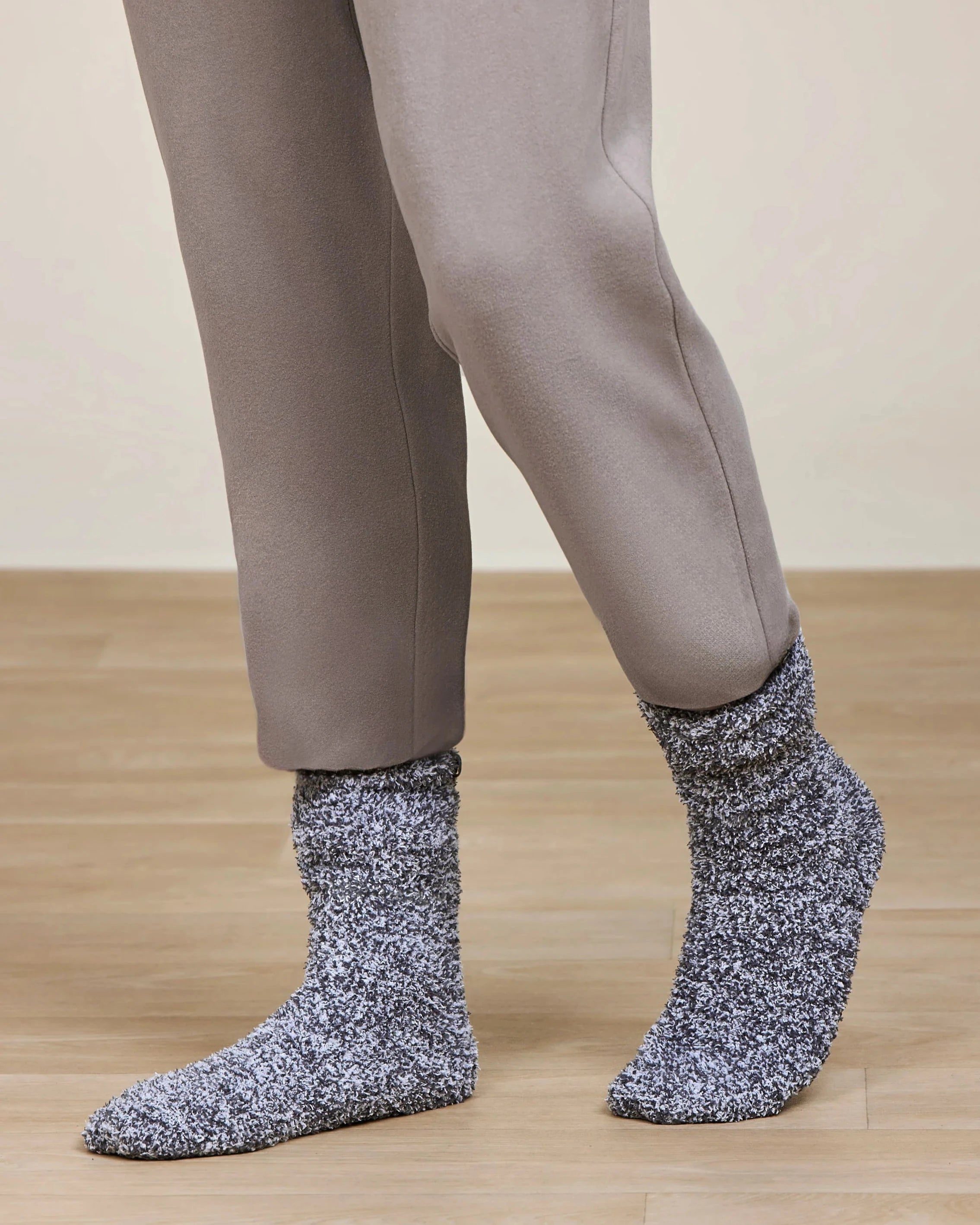 Barefoot Dreams CozyChic Heathered Socks in Slate Blue/White