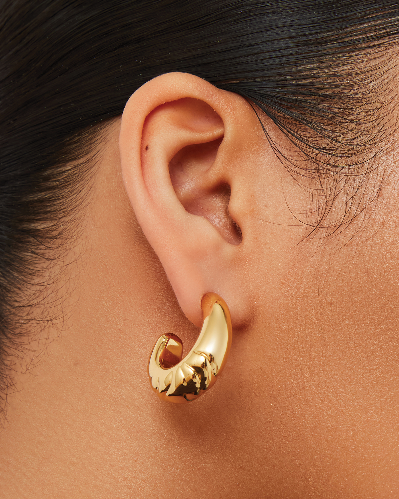 Slim Nelle Hoops