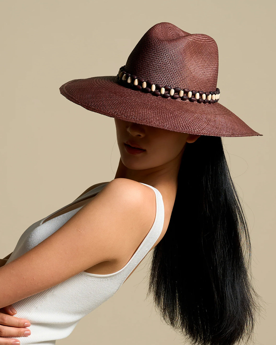 ARTESANO Baleia Wide Brim in Dark Chocolate & Tagua Beads